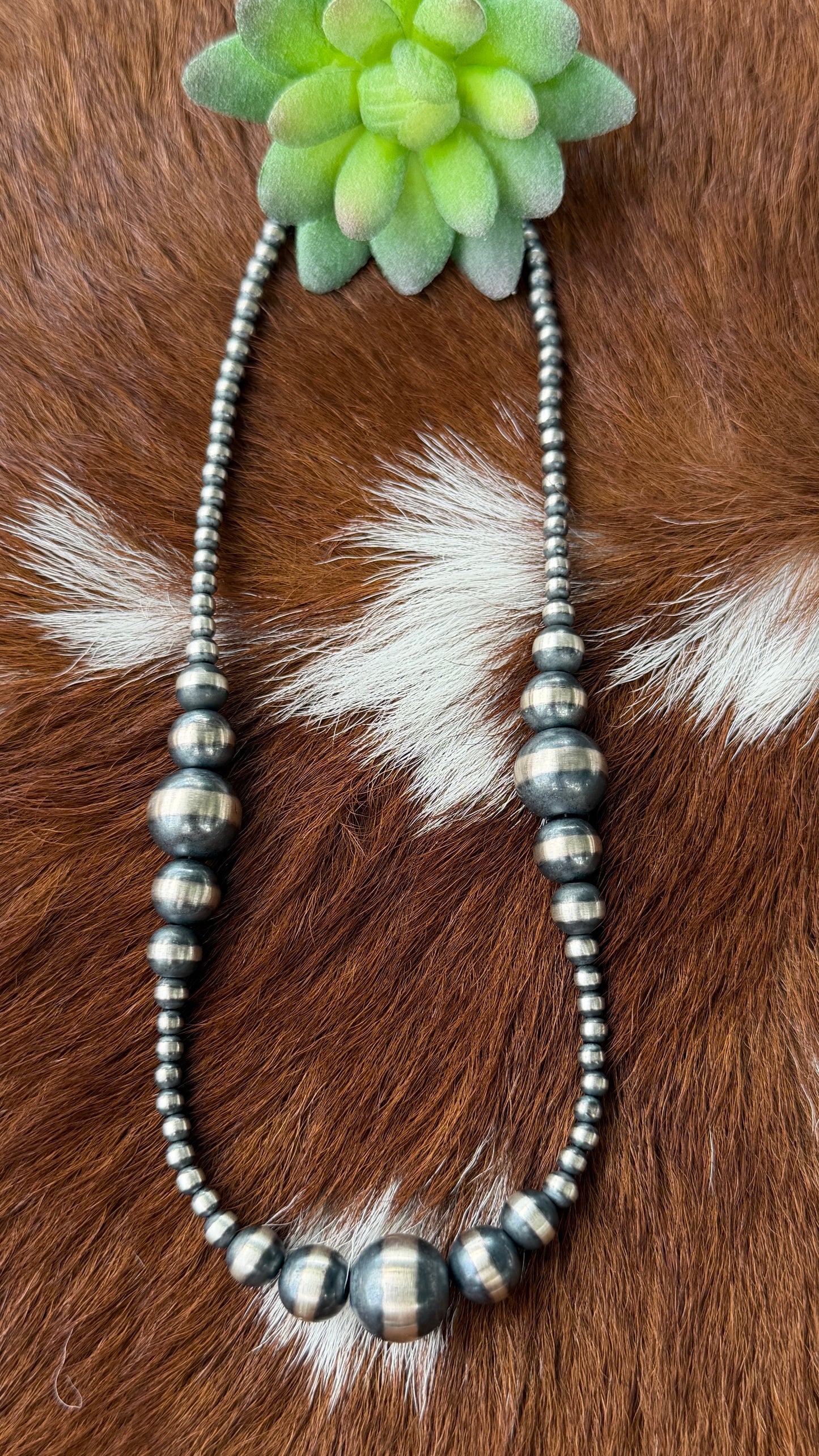 Stacker Pearls 18"