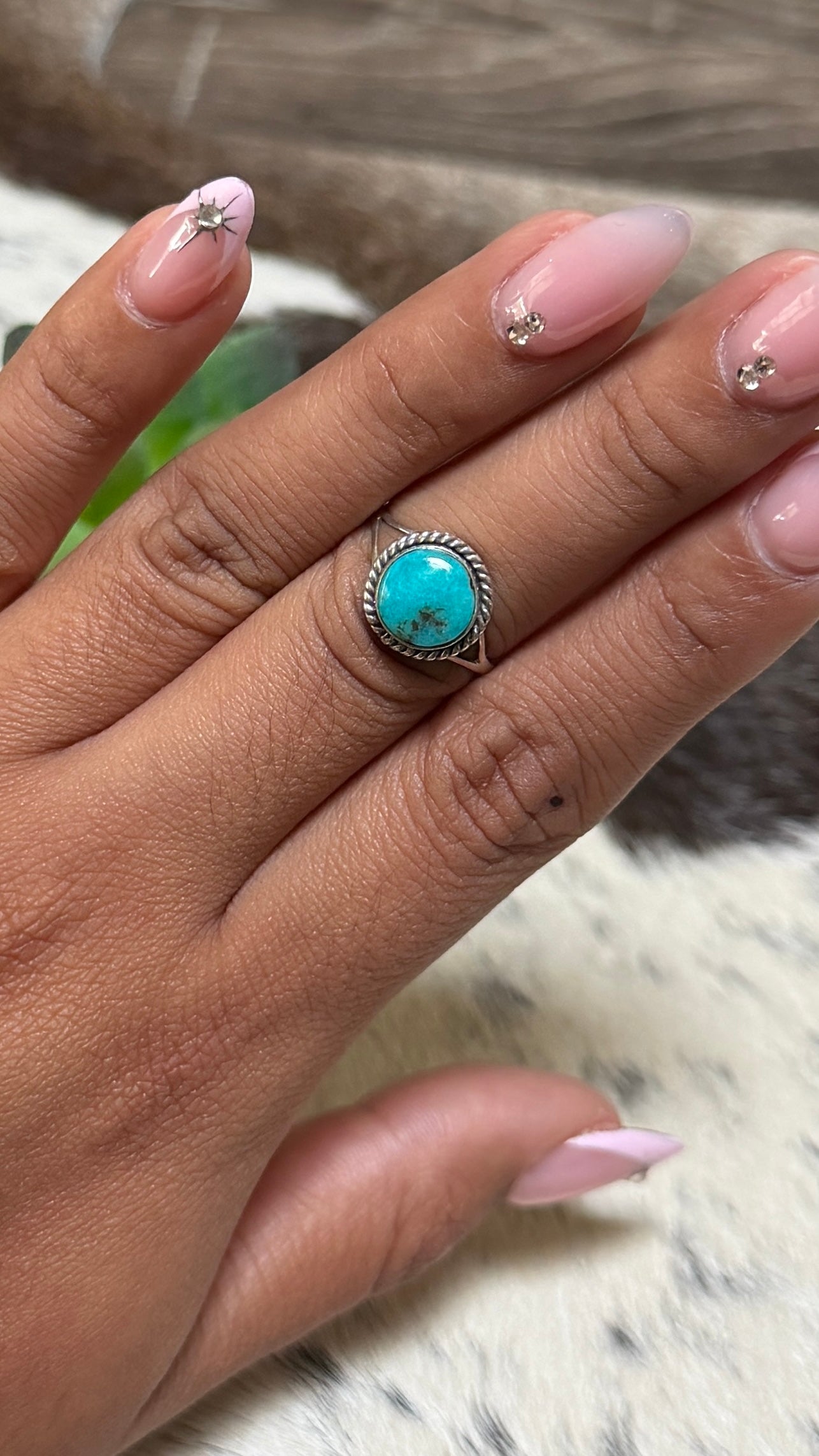 Dainty Turquoise Ring, Size 7