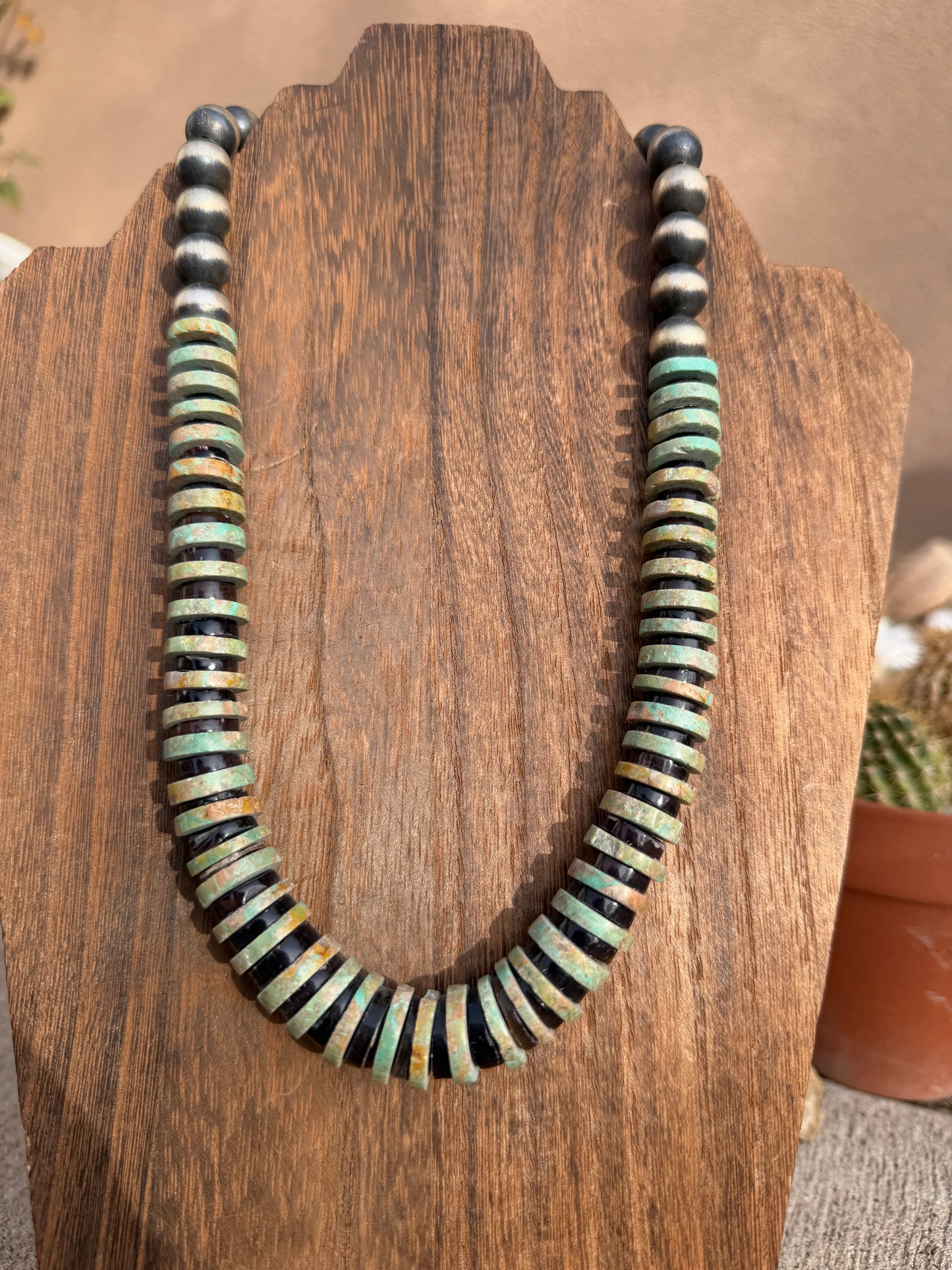 Chimney Butte Turquoise & Pearls 21.5"
