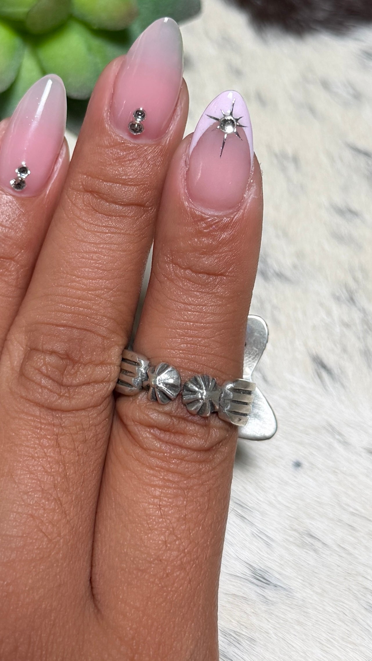 Native made TQ star ring size 6