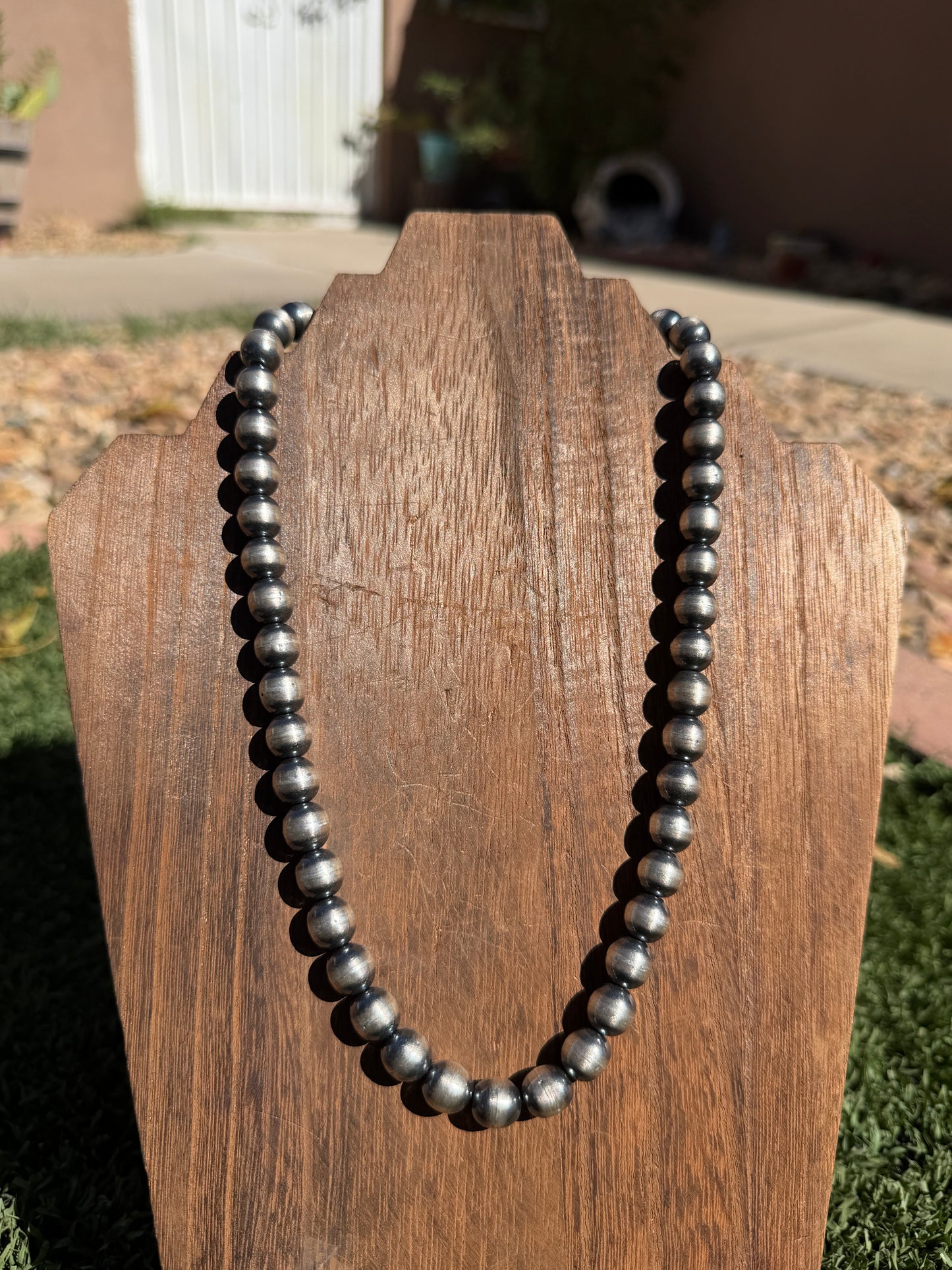 Chimney Butte handmade silver pearl necklace