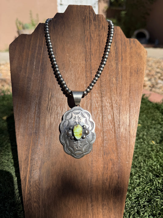 Chimney Butte Palomino pendant