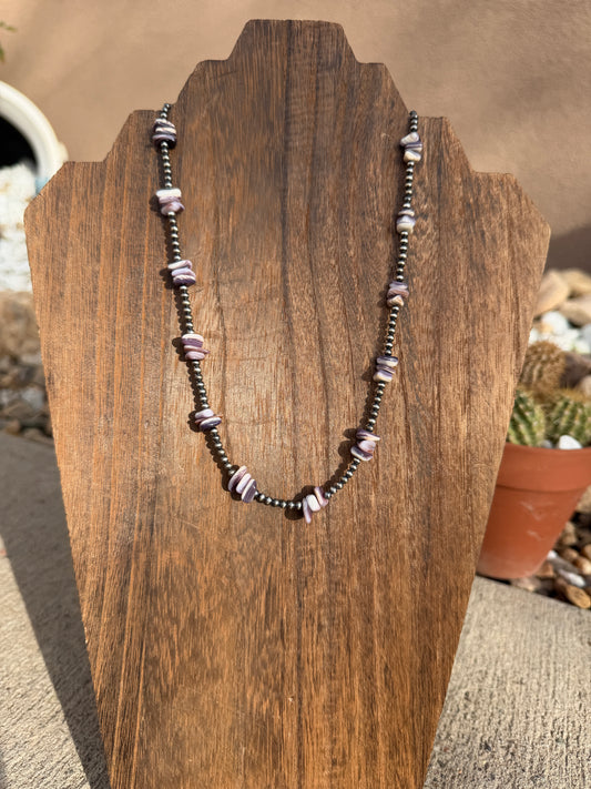 Pearls & Wumpum 18" 3mm