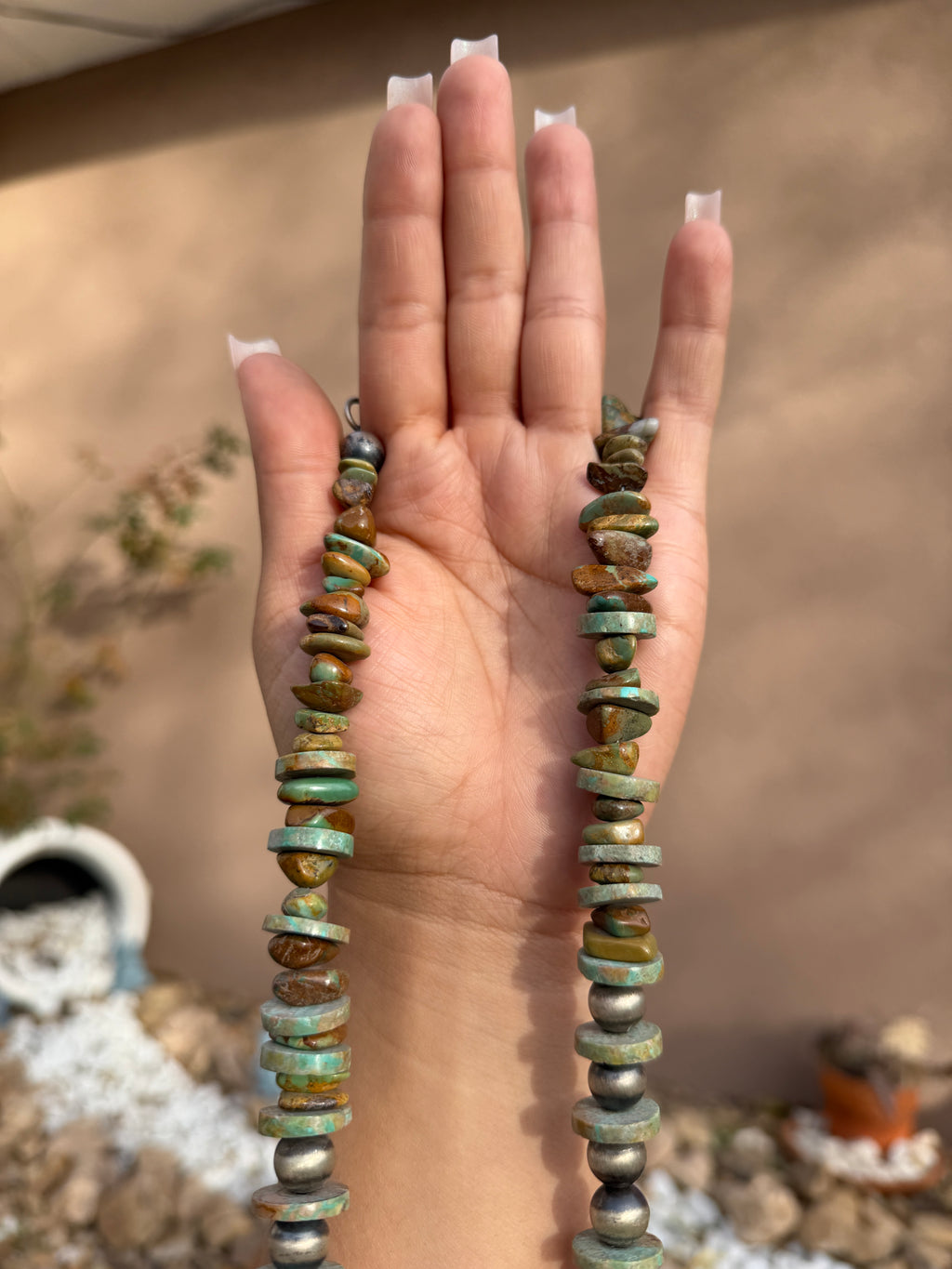 Chimney Butte Turquoise & pearls 24.5"