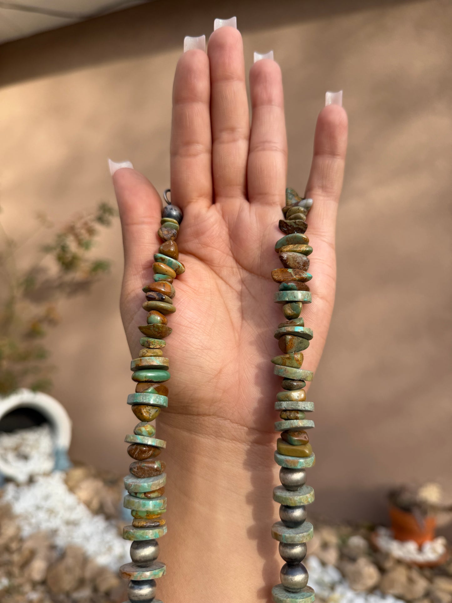 Chimney Butte Turquoise & pearls 24.5"
