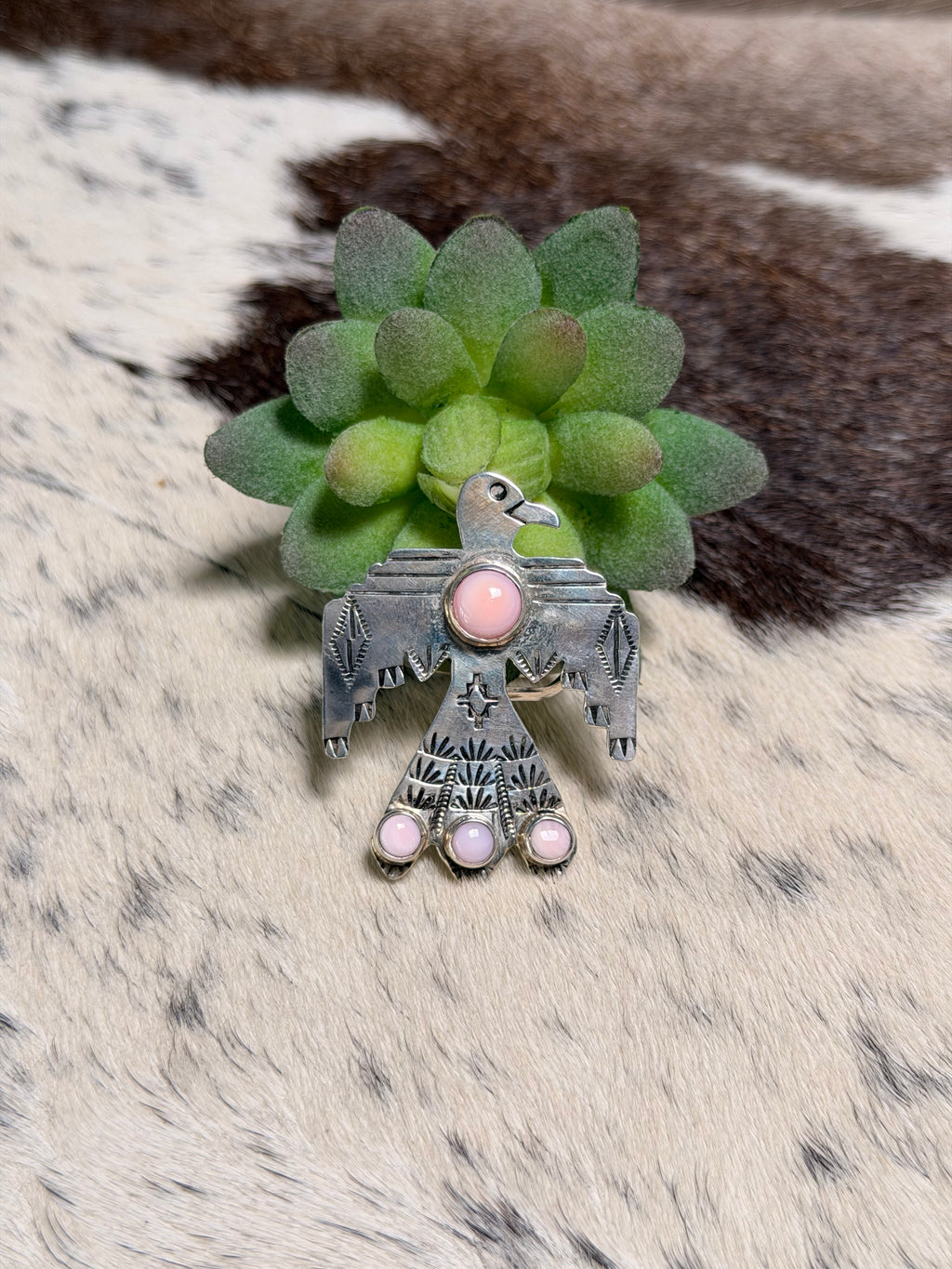 Lorenzo and Jerilyn Chee Pink Conch Thunderbird Ring