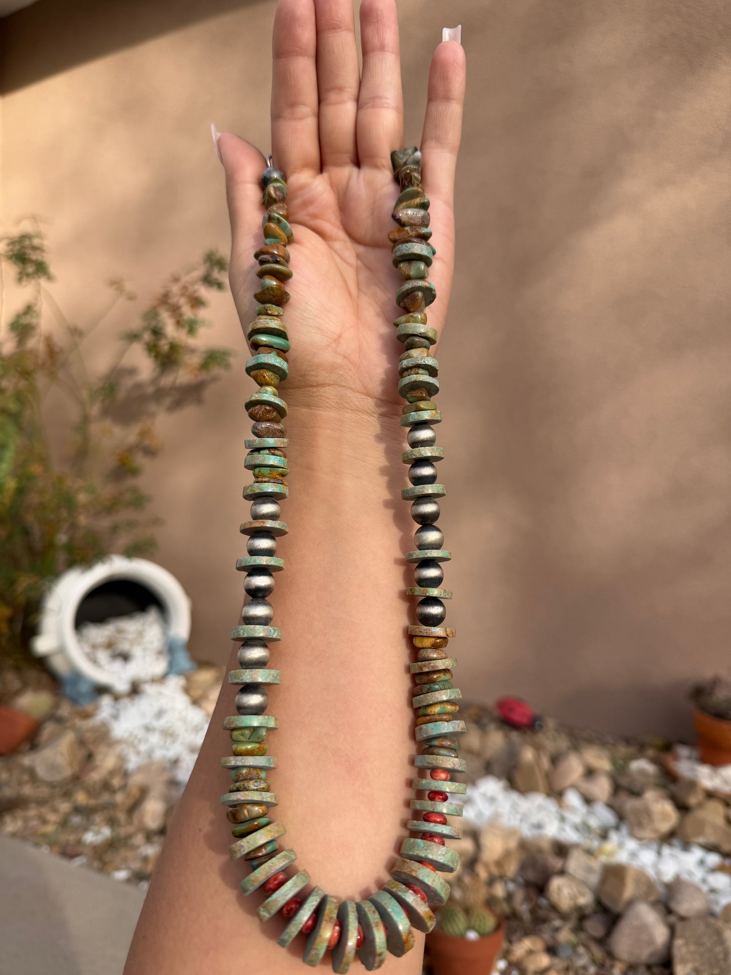 Chimney Butte Turquoise & pearls 24.5"