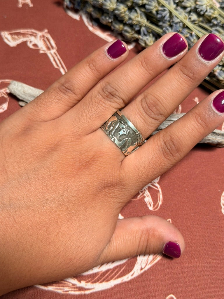 Story Teller Ring