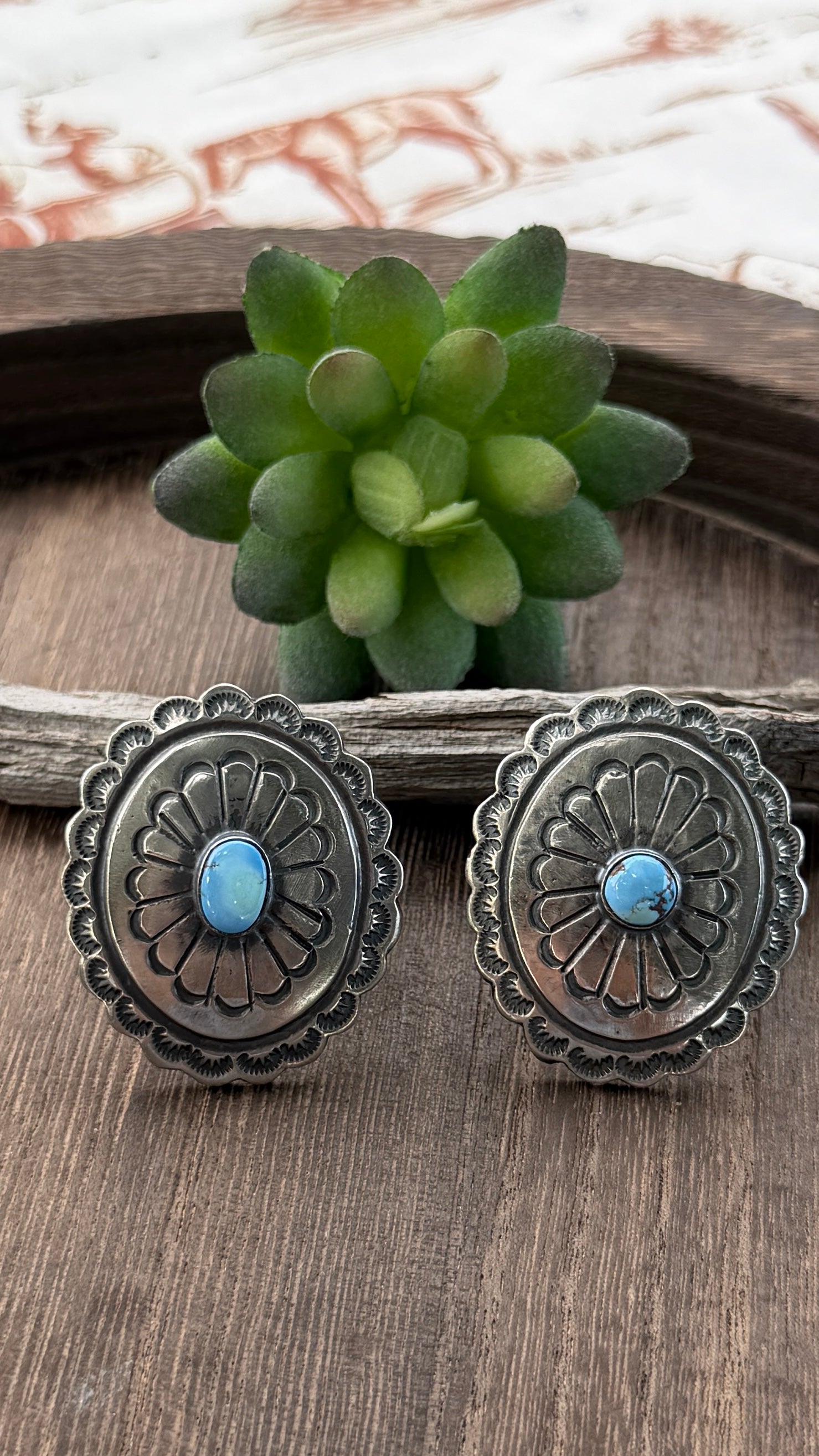 Chimney Butte Golden Hills Concho Pendant