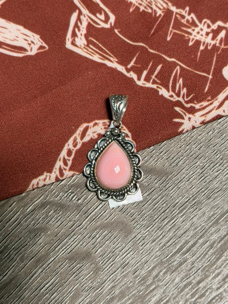 Pink Conch mini Pendant/ Charm