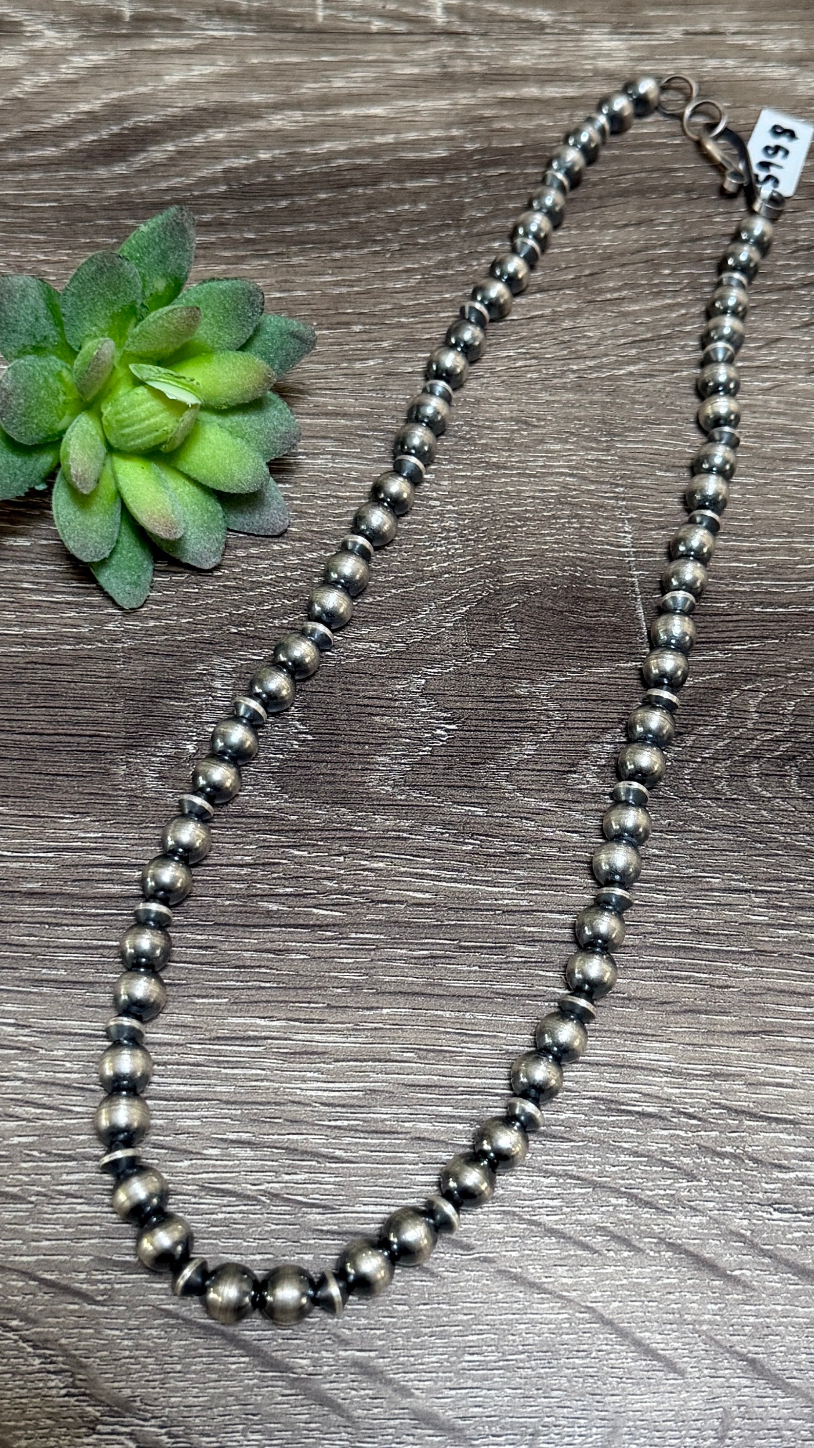 Chimney Butte saucer & pearl necklace 22.5"