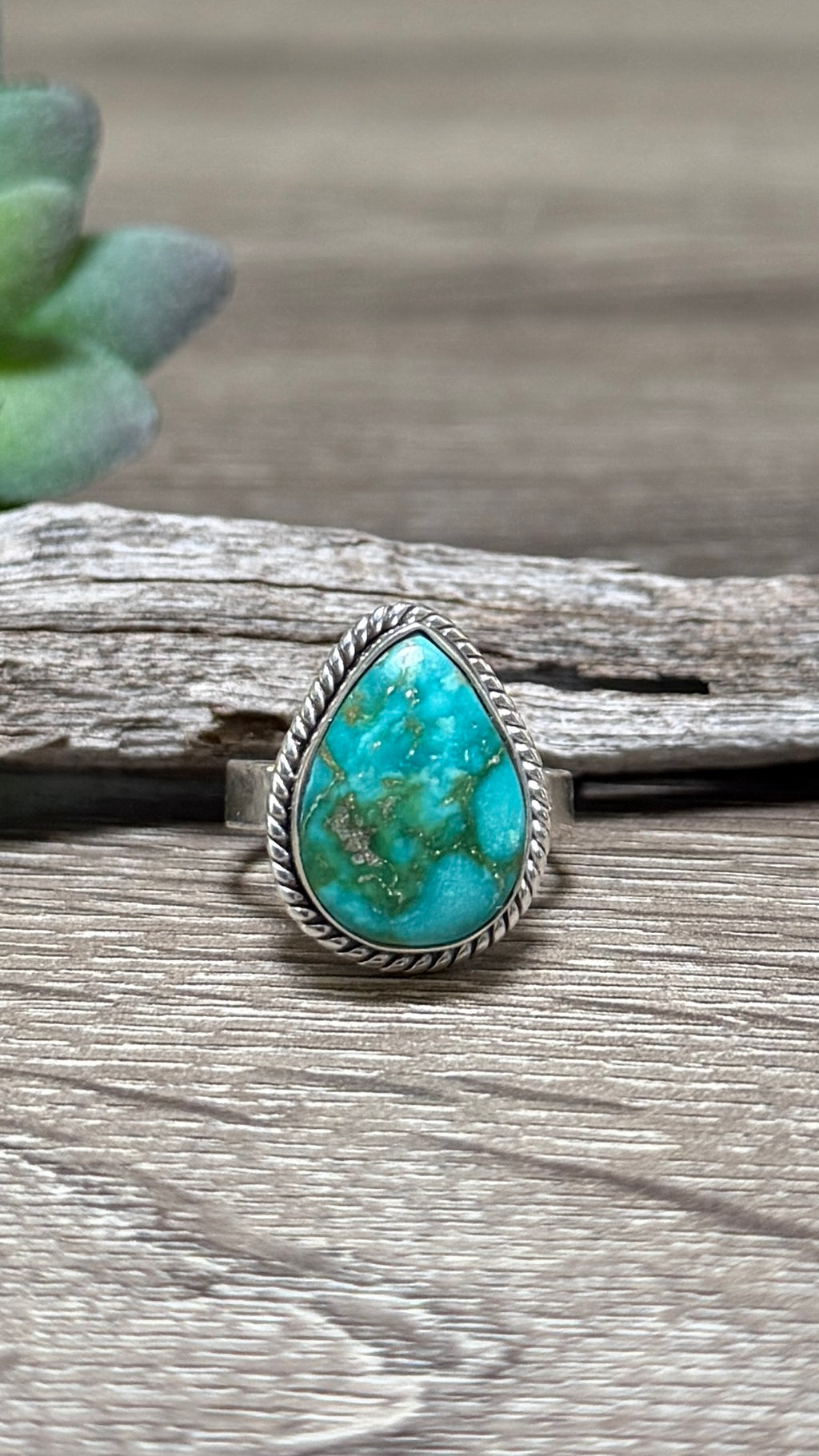 Sonoran Gold Tear Drop Ring, Size 8