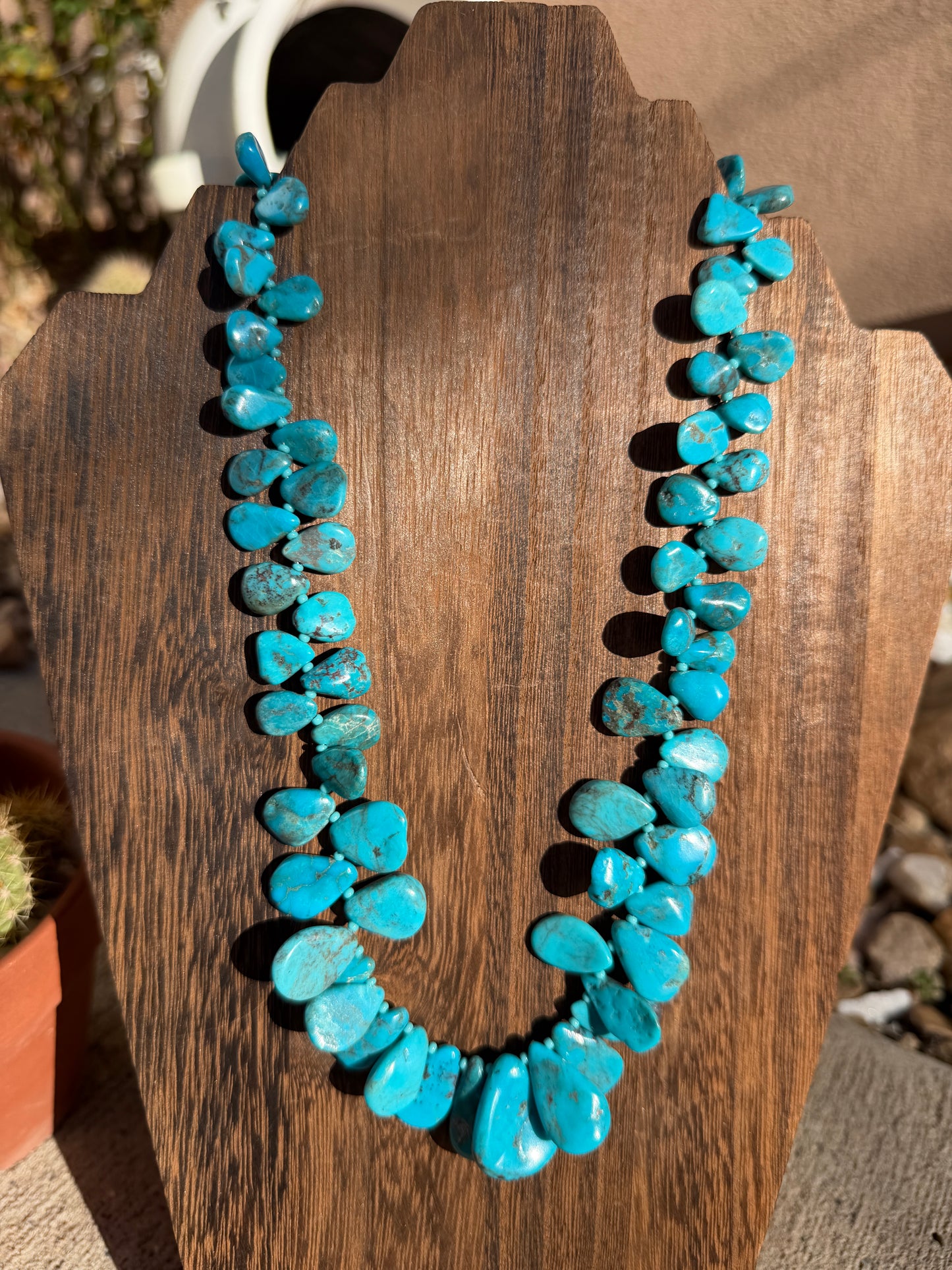 Turquoise flared necklace 20"