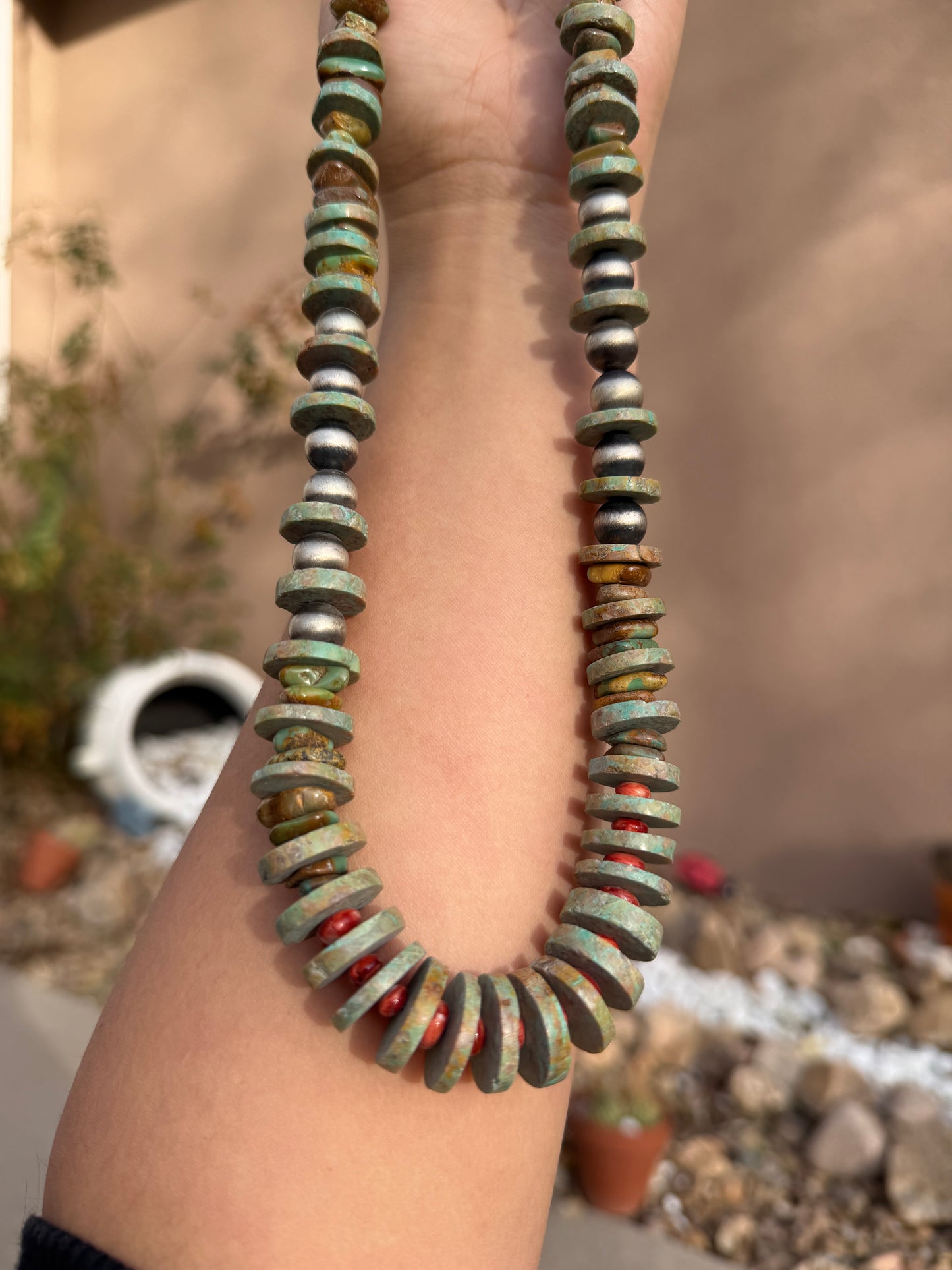 Chimney Butte Turquoise & pearls 24.5"