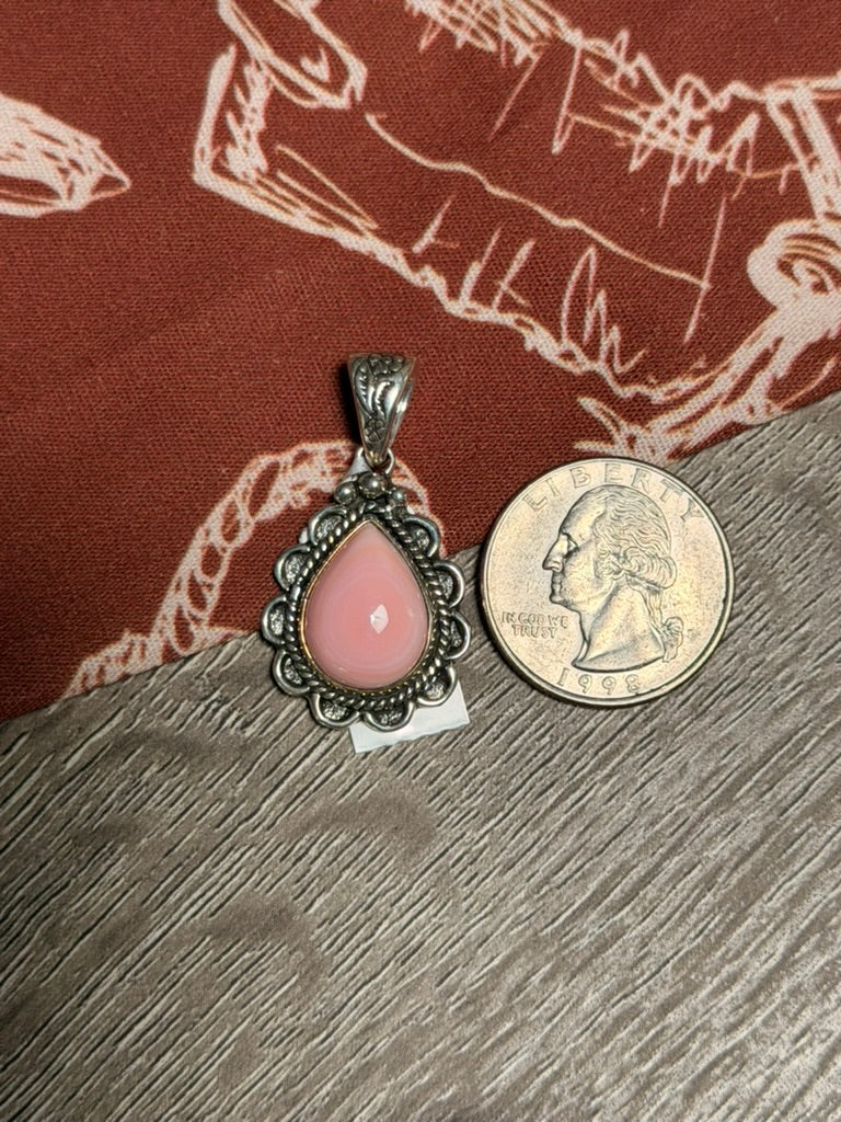 Pink Conch mini Pendant/ Charm