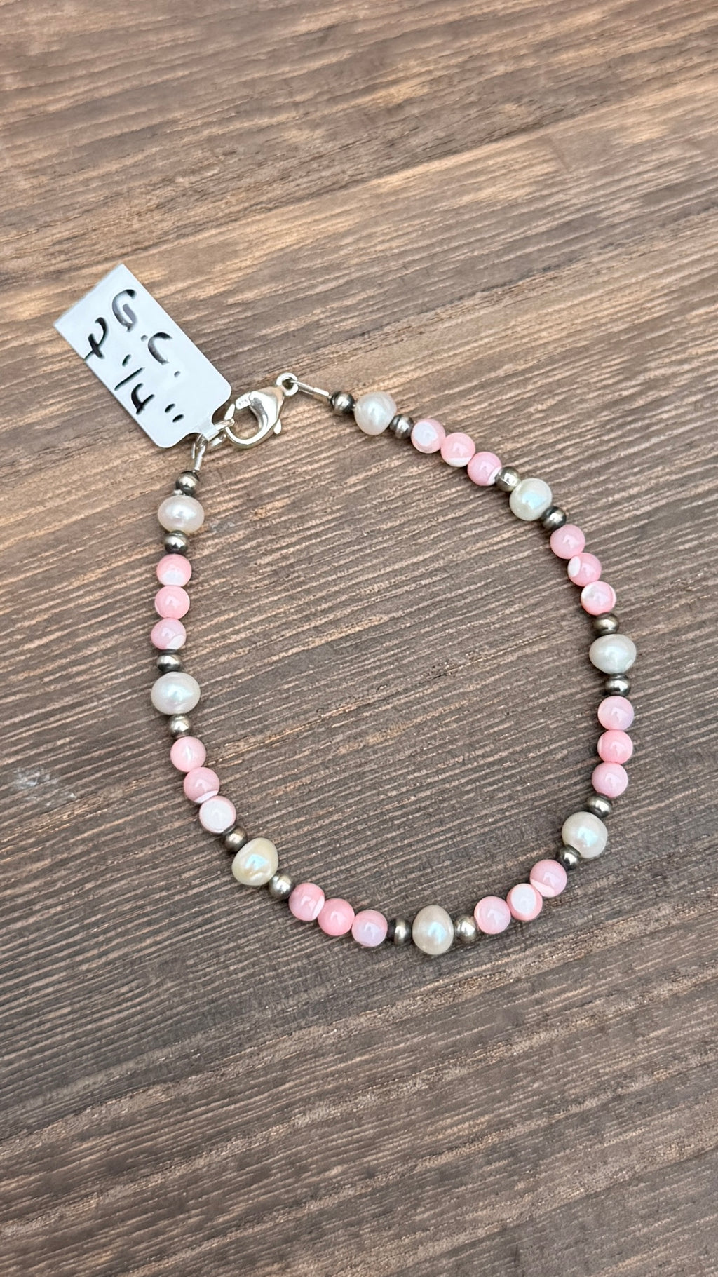 Grandma Cactus Pink mother of pearl bracelet