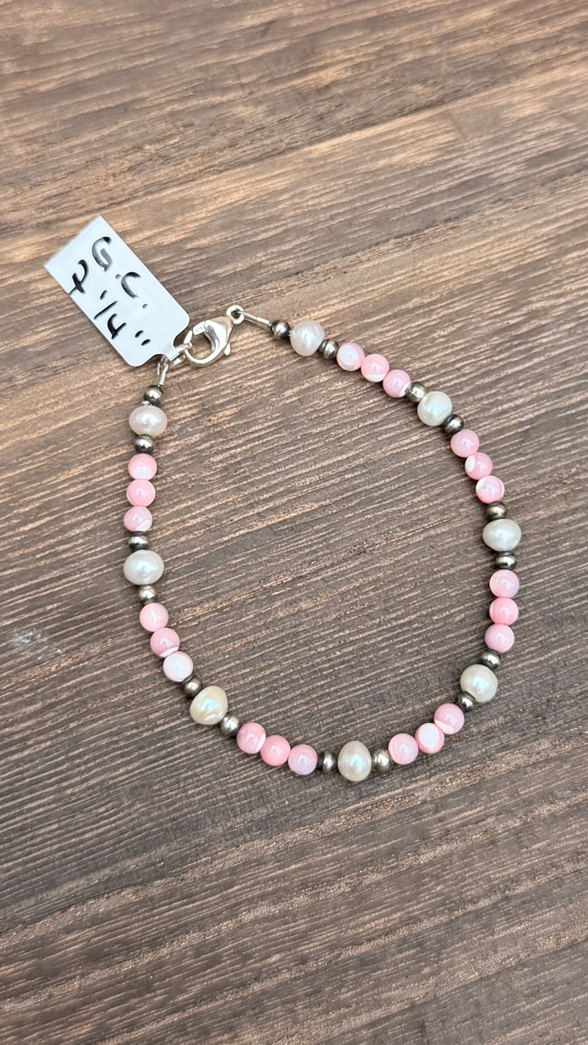 Grandma Cactus Pink mother of pearl bracelet