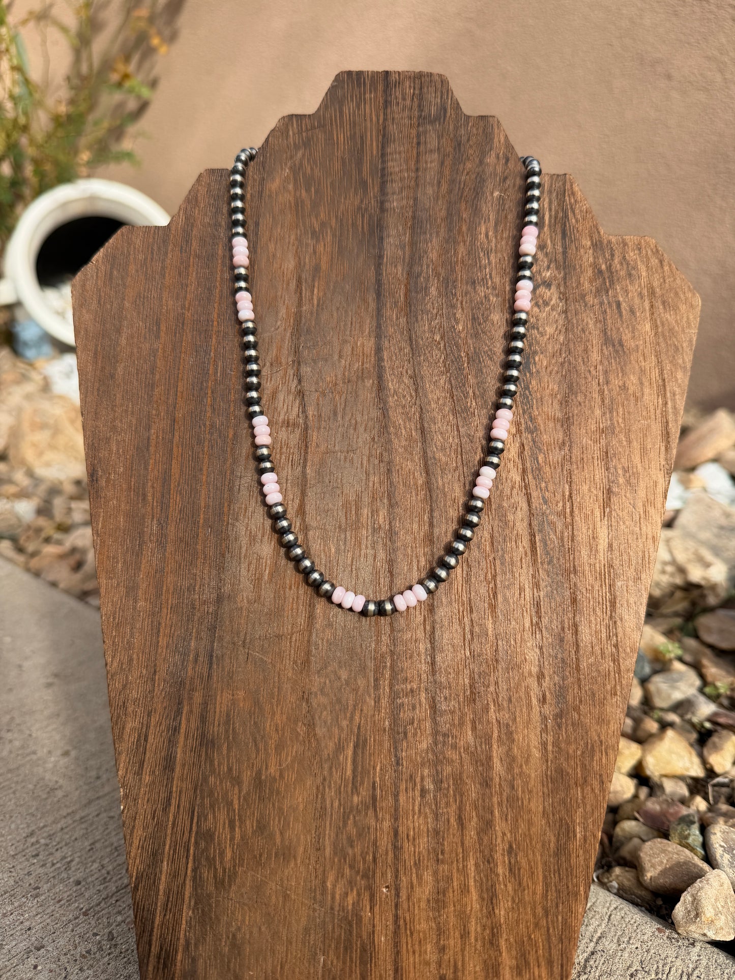 Pearls & Pink 18" 5mm