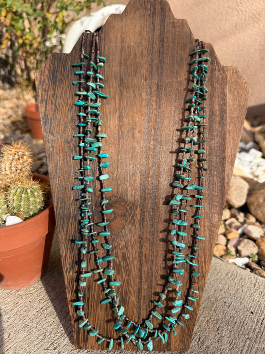 Pen shell & Turquoise 31.5"