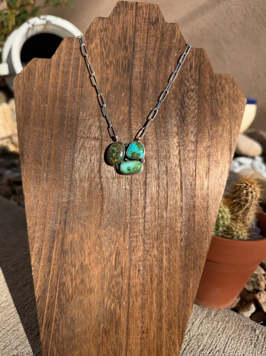 Sonoran Gold 3 stone bar necklace