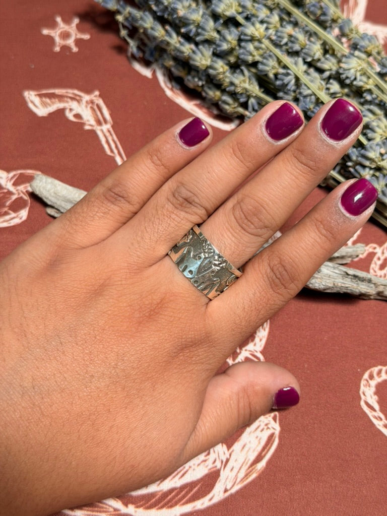 Story Teller Ring