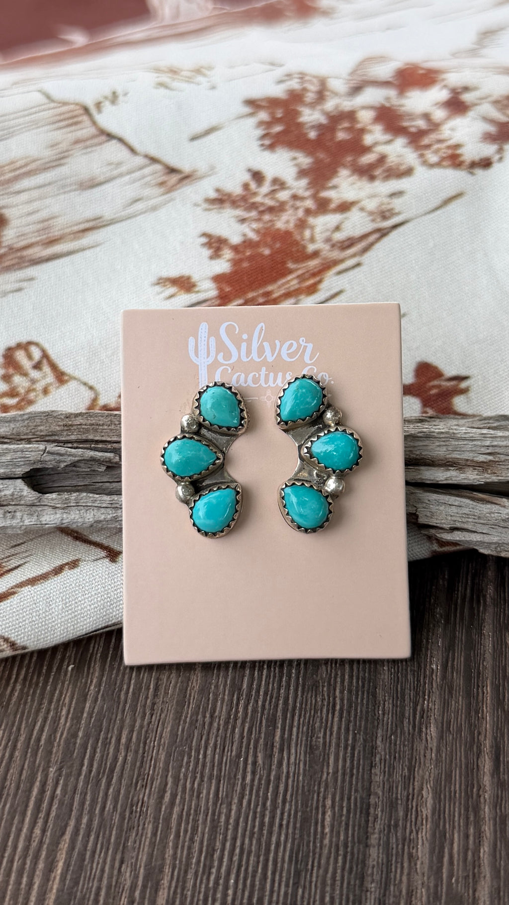 Native made Kingman crawler studs