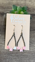 Pearls & pink hearts