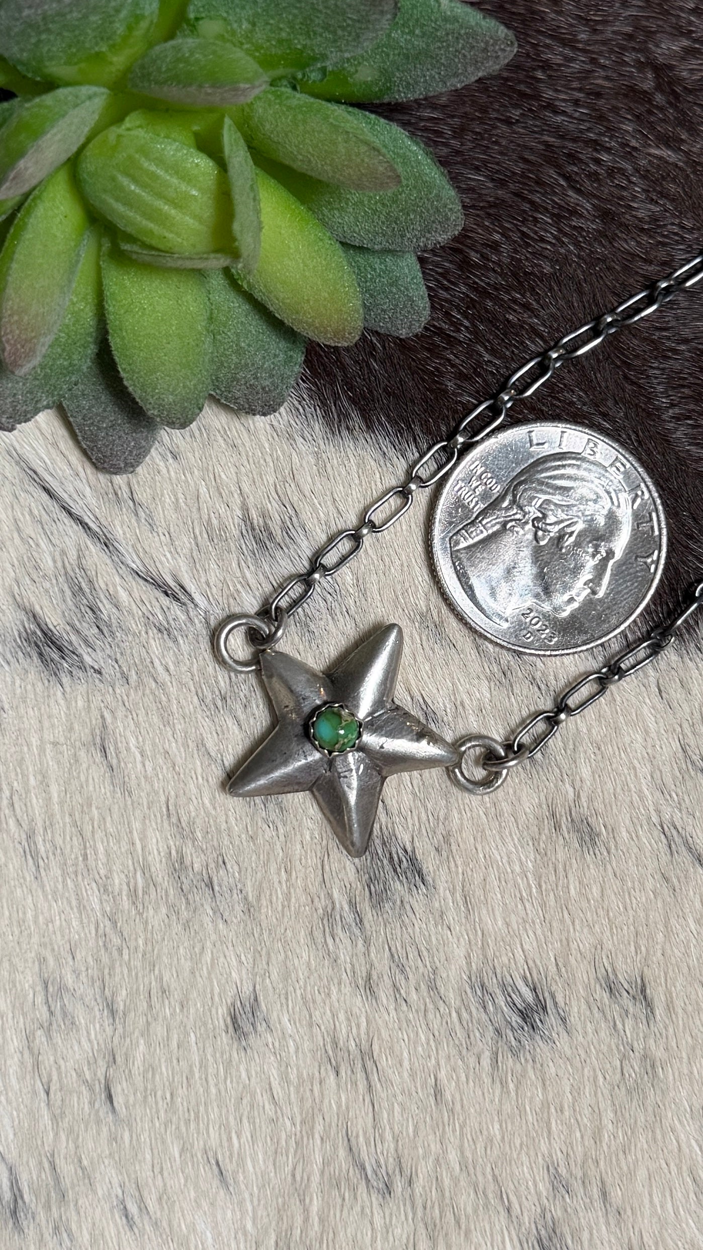 C Shorty Sonoran Gold star necklace