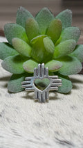 R Coriz Zia love ring