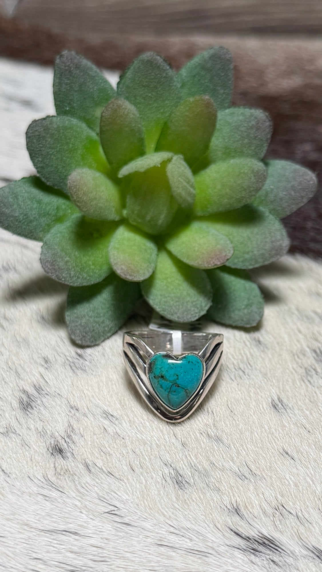 TQ heart ring size 5.5