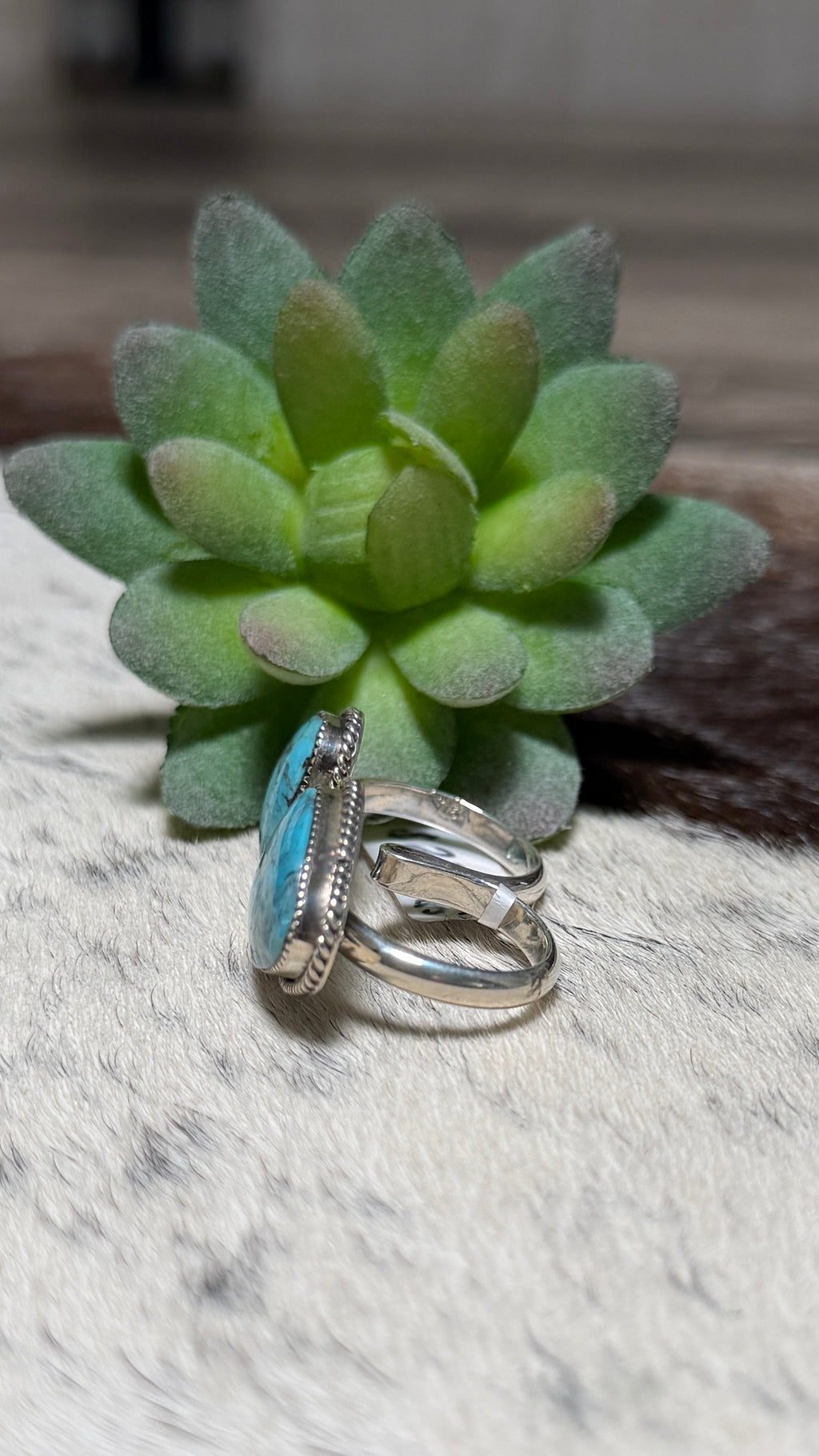 Bucky Belin double finger ring