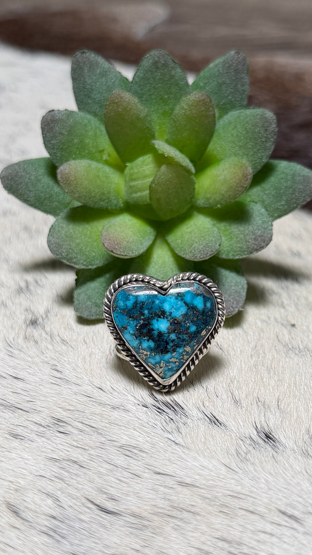 Morenci TQ heart ring size 6