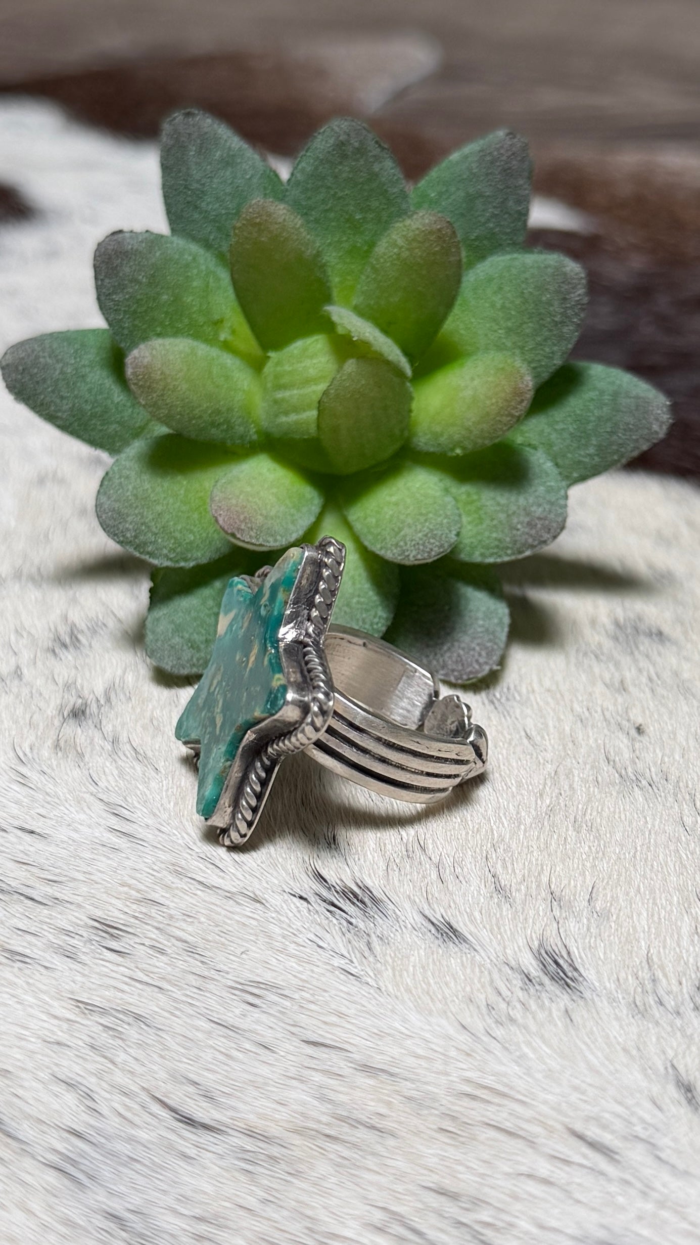 Native made TQ star ring size 6