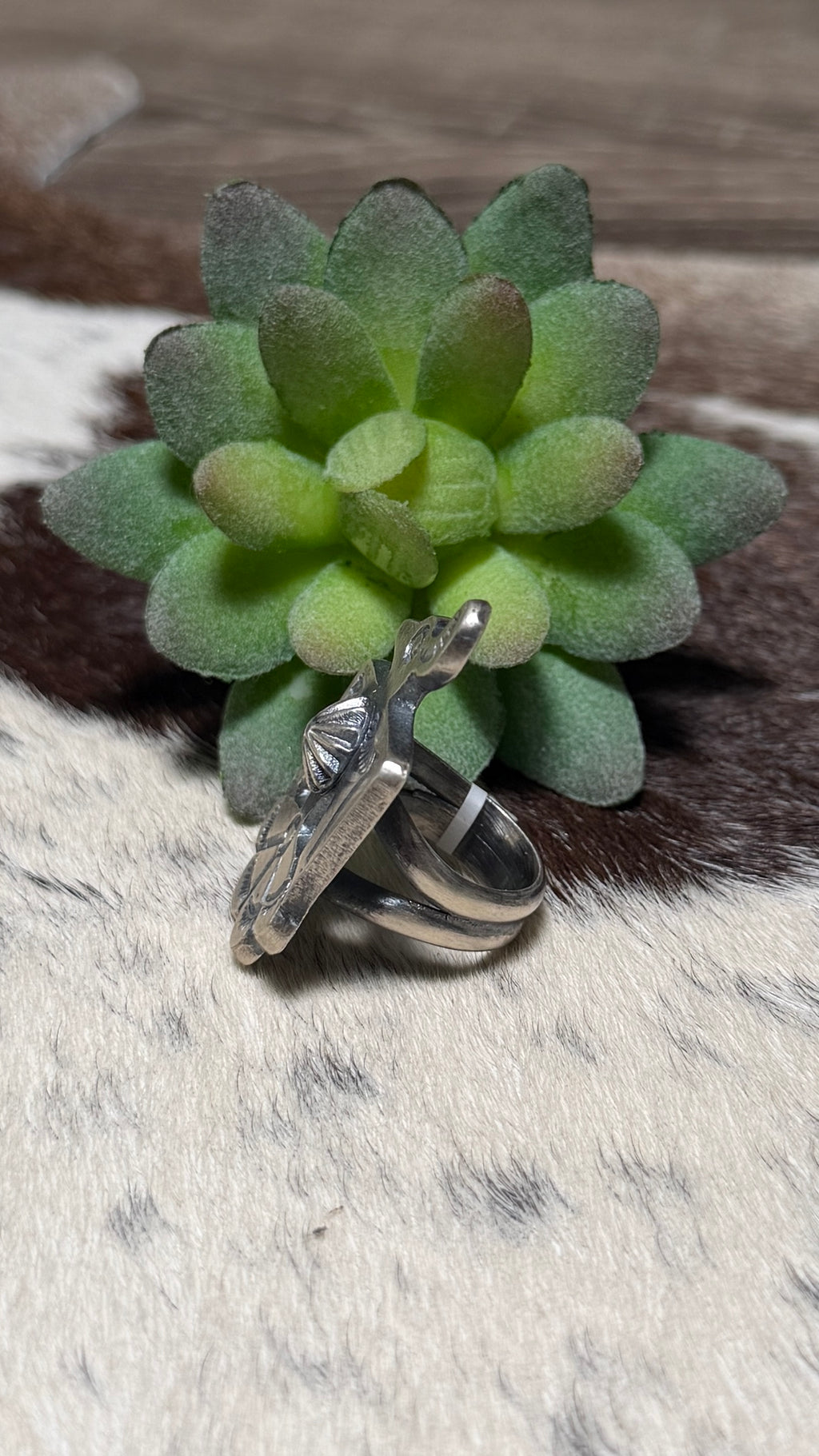 Chimney Butte bird ring size 6.5