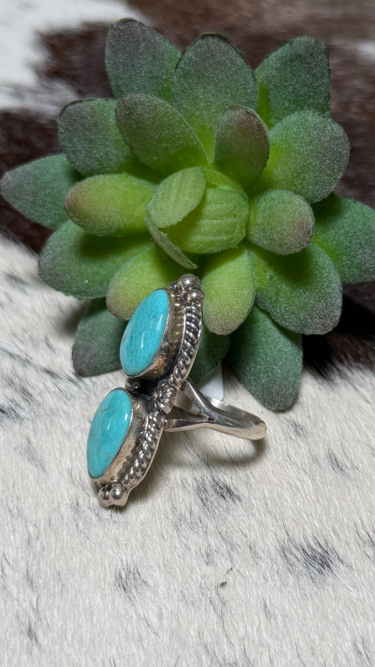 Robert Shakey 2 stone TQ ring size 6.5