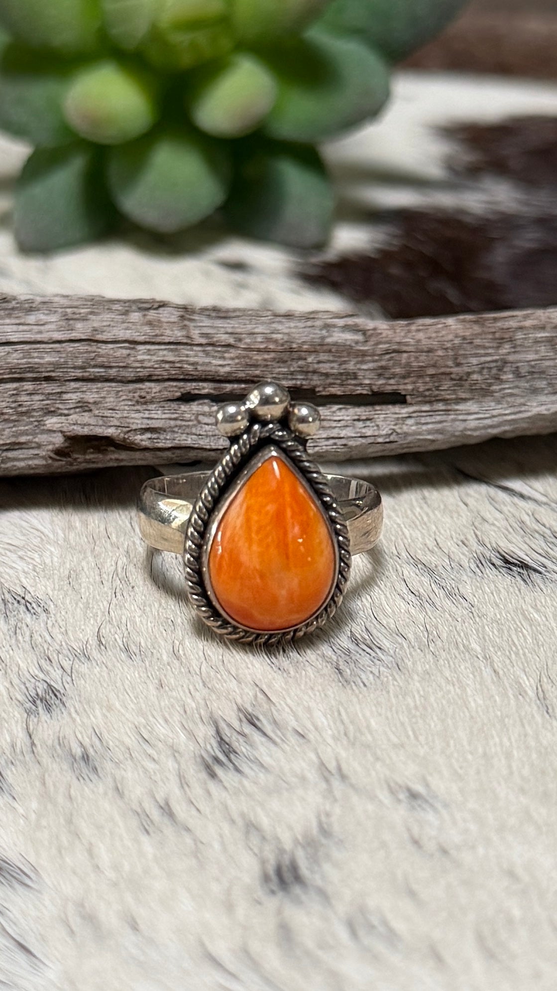 Orange Spiny tear drop ring size 8