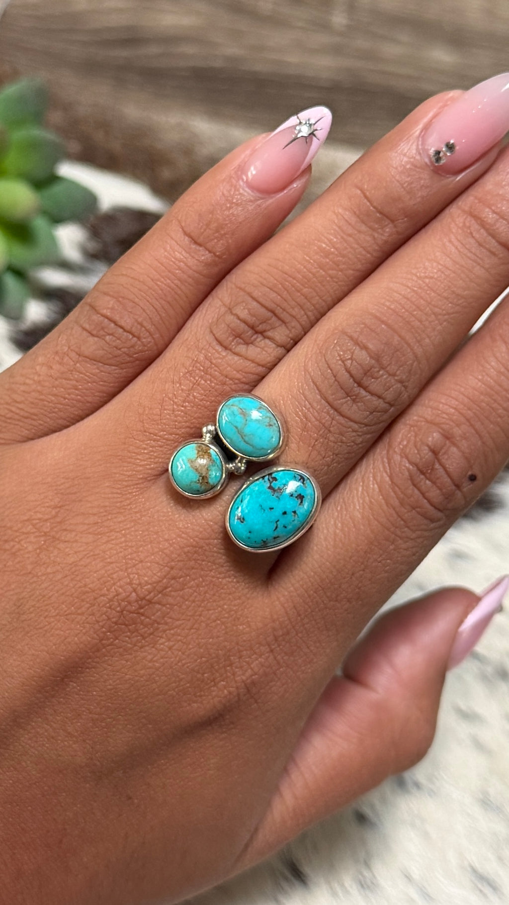 Turquoise 3 stone ring size 8