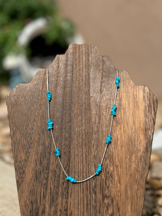 Liquid silver Sleeping beauty necklace