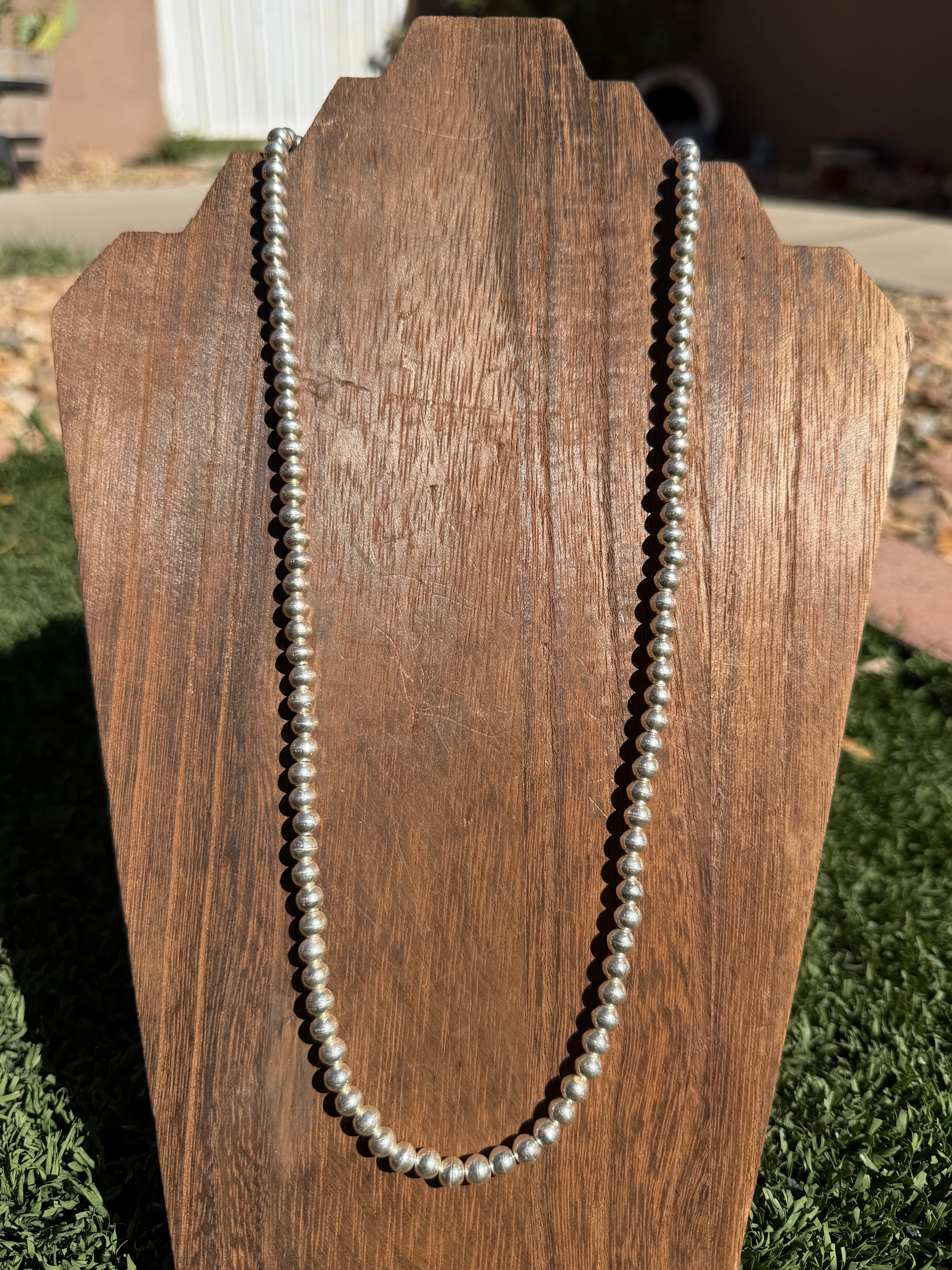 Chimney Butte high shine silver pearl necklace