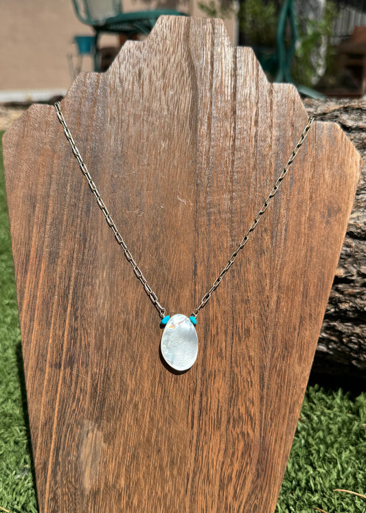 Fresh water pearl pendant necklace