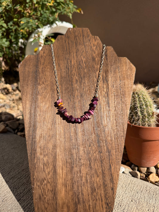 Purple spiny & chain necklace