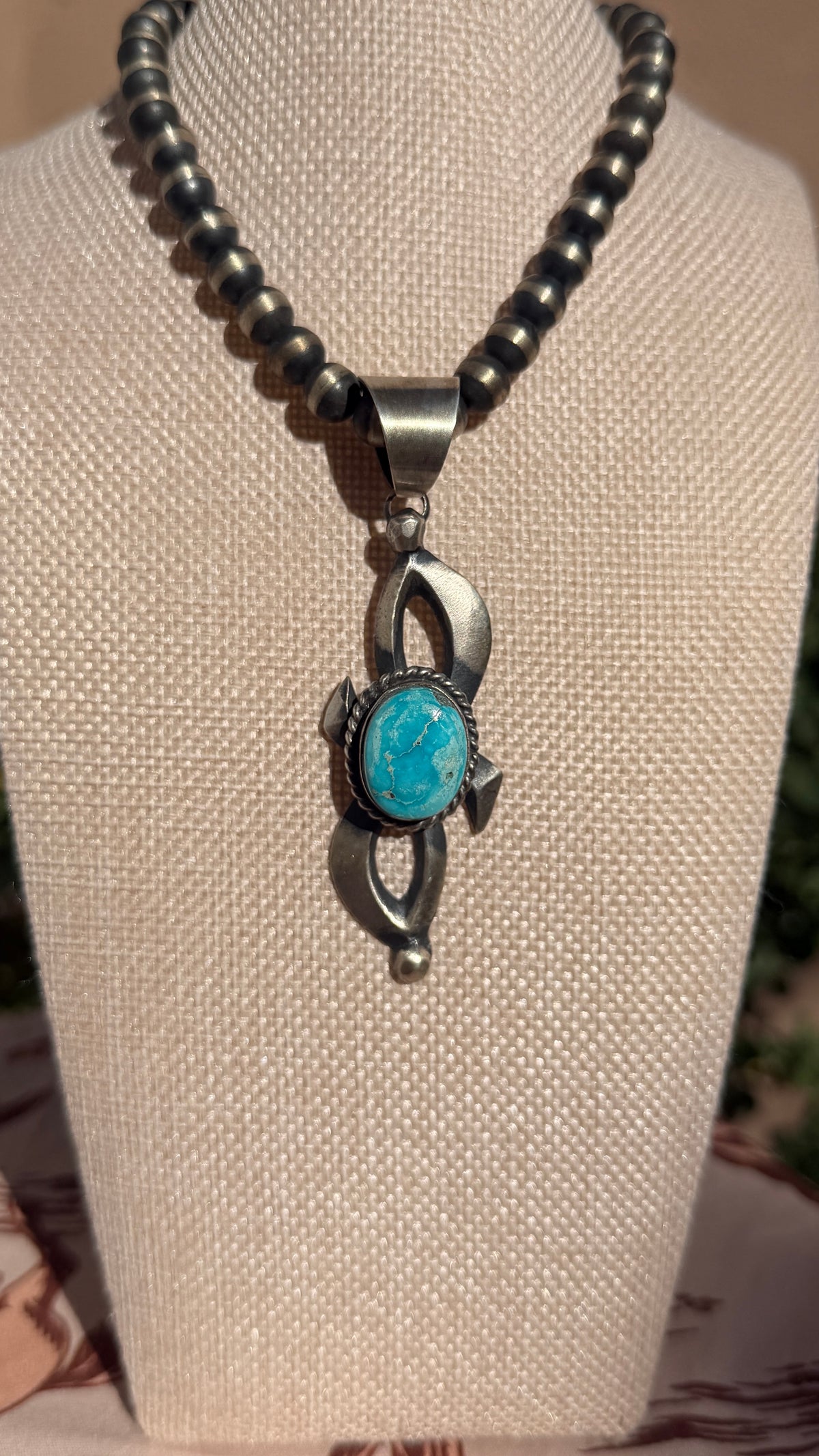 Chimney Butte Kingman pendant
