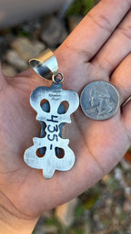Chimney Butte White buffalo & Onyx pendant