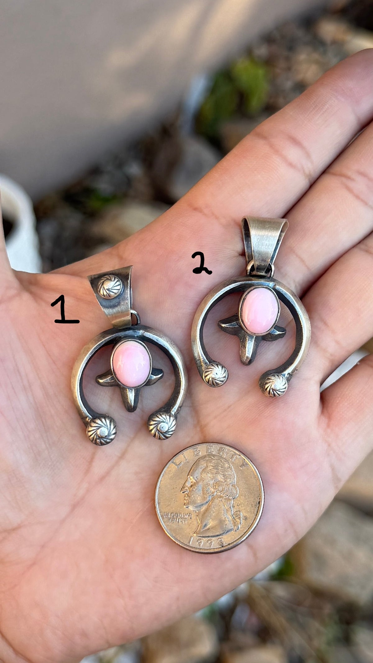 Chimney Butte Pink Conch Mini Najas