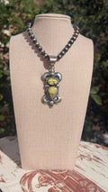 Chimney Butte Palomino pendant