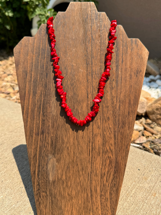 Red coral chip necklace