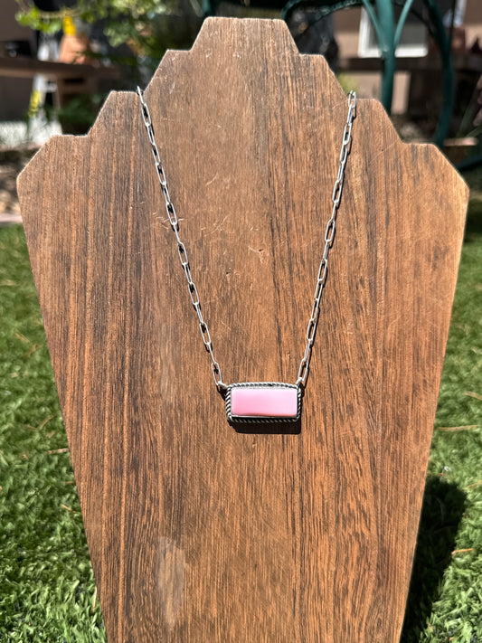 Pink Conch bar necklace