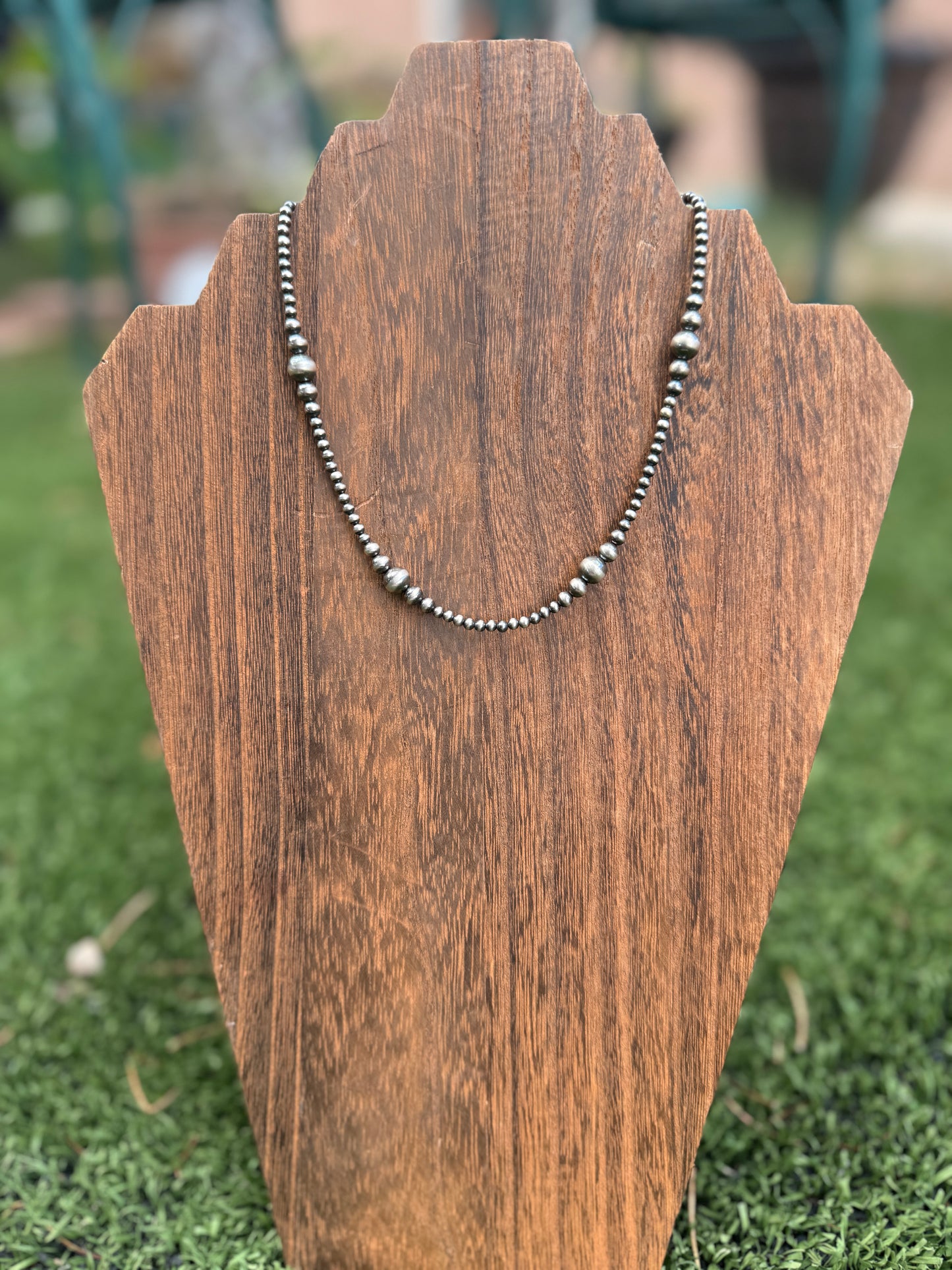 Choker graduated pearl necklace