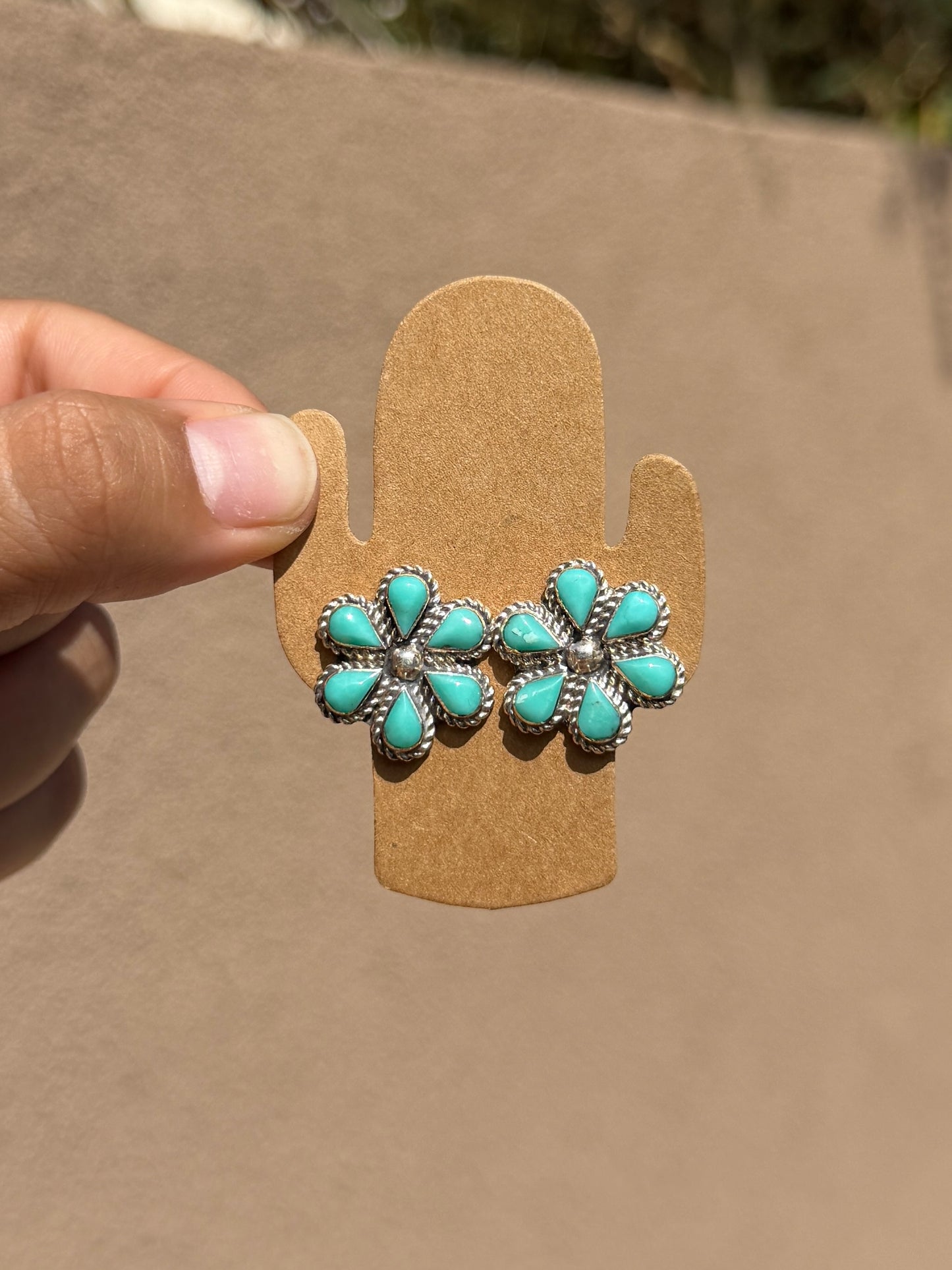 Gina Dosedo TQ cluster studs