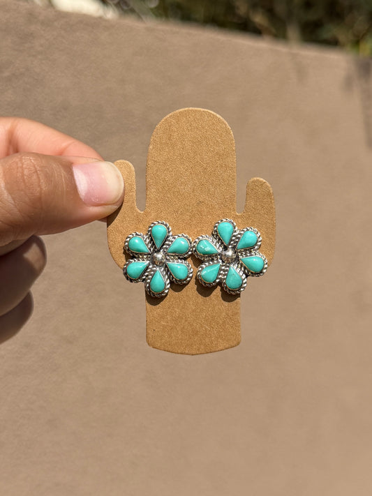 Gina Dosedo TQ cluster studs
